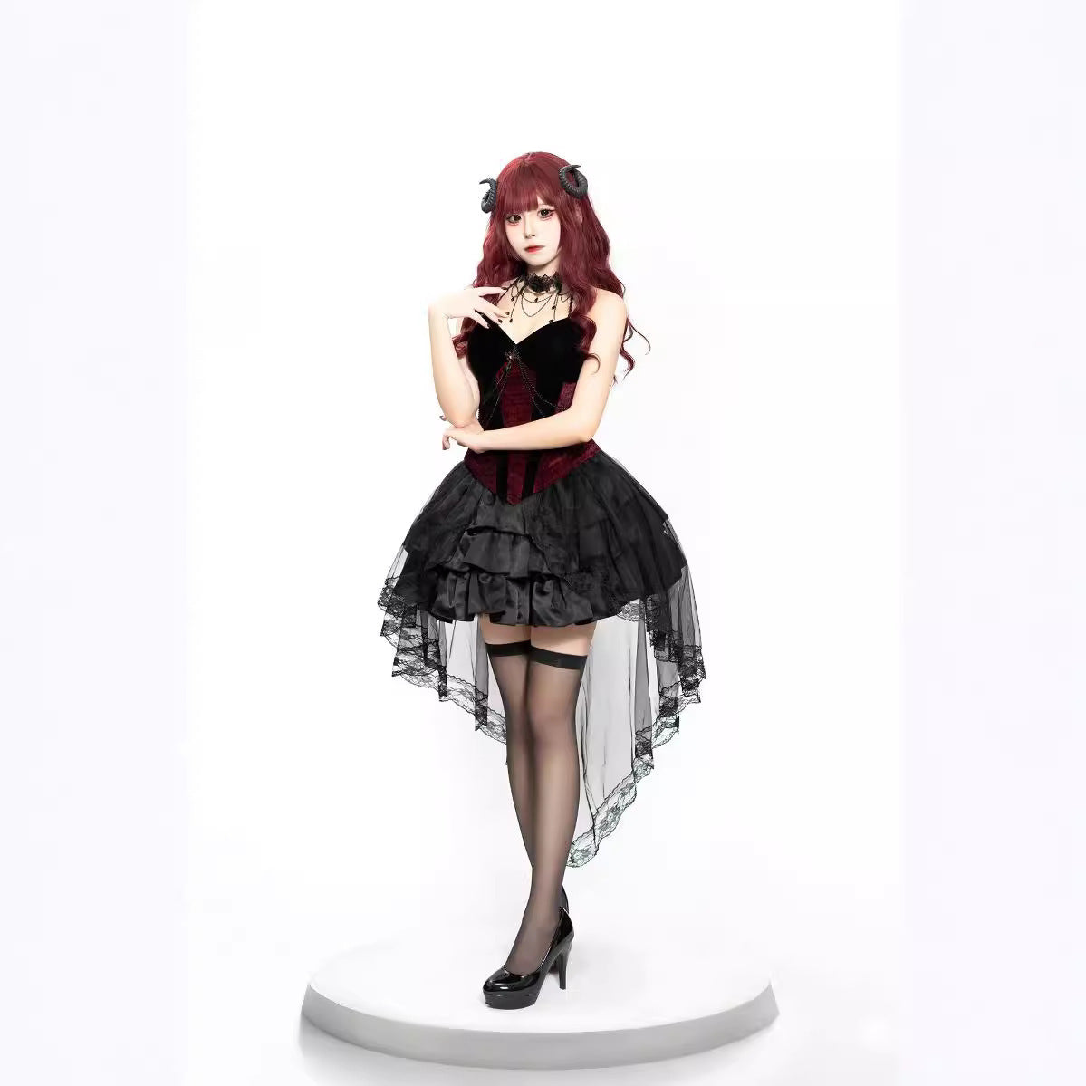 Women's Gothic Vampire Halloween Costume