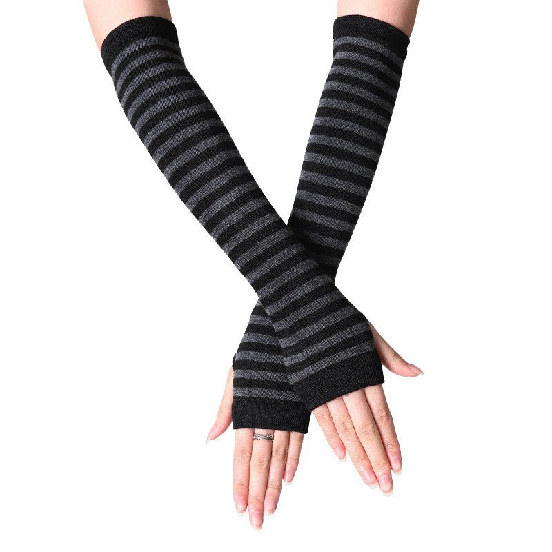 Direct selling/factory wholesale explosions Korean version of autumn and winter cute knitted finger/half finger wrist cover fashion wrist cover