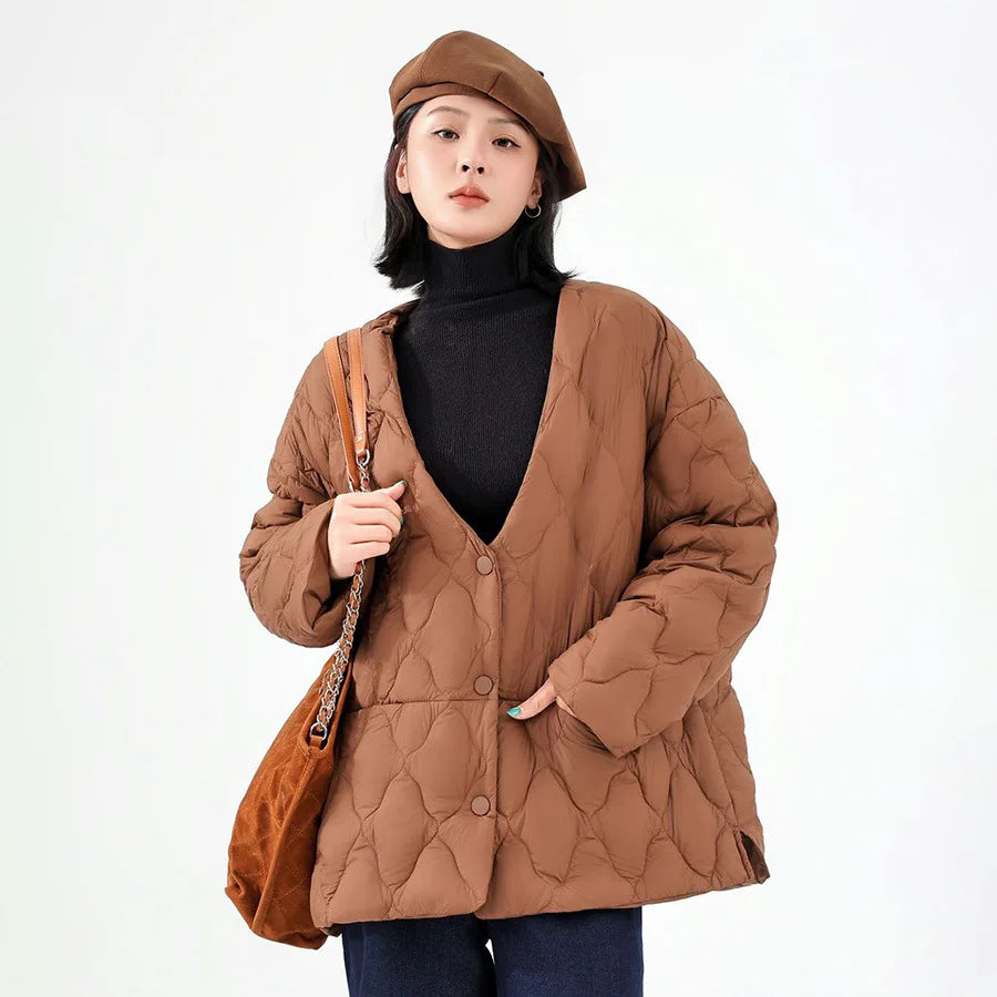 Winter Fashion Big V-neck Short Down Jacket Female Warm Single-breasted Lightweight Jacket Women White Duck Down Quilted Outwear