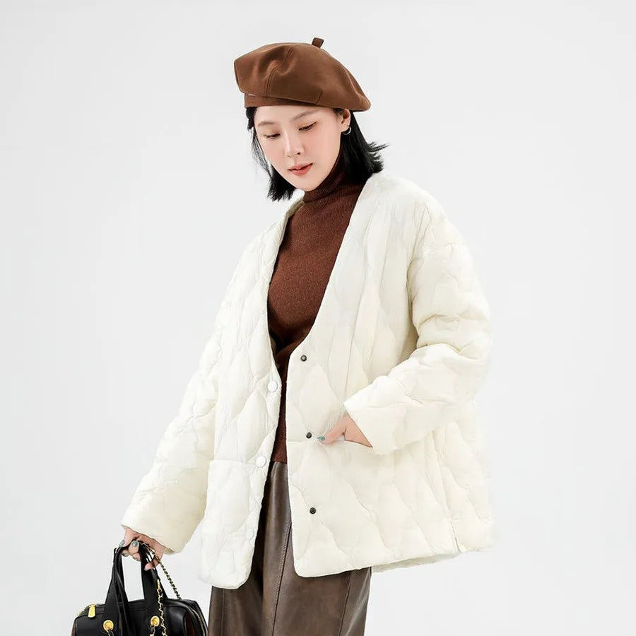Winter Fashion Big V-neck Short Down Jacket Female Warm Single-breasted Lightweight Jacket Women White Duck Down Quilted Outwear