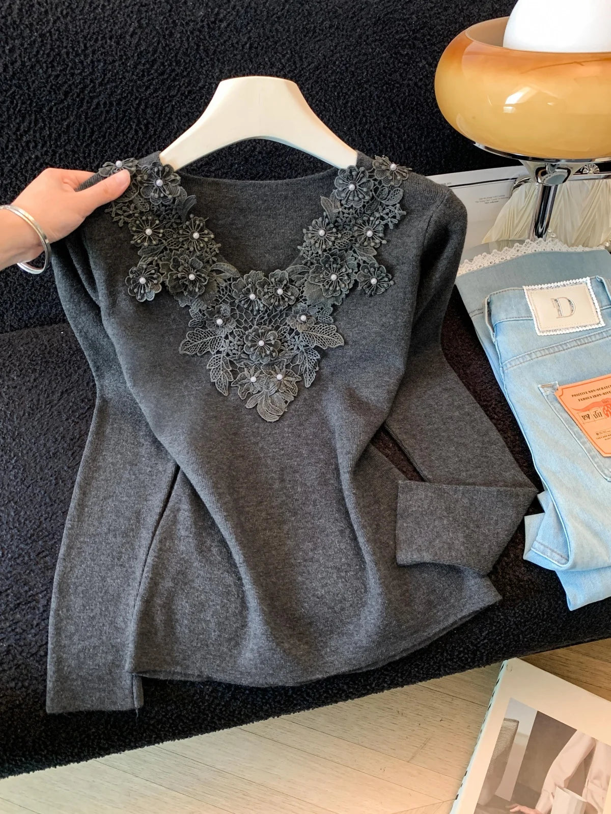 Heavy Embroidery Lace Beaded Knitwear V-Neck Long Sleeve Women's Fashion Slim Fit Base Shirt Autumn Season Polyester Fiber