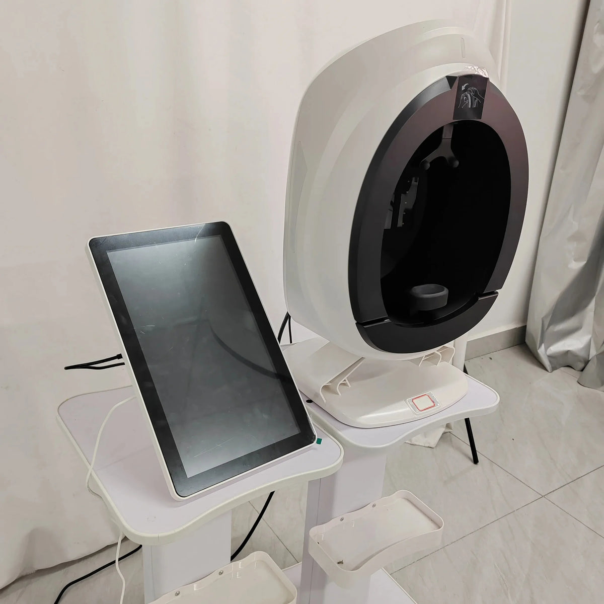 Professional Q1 Skin Analyzer Machine 36 Million HD AI Facial Skin