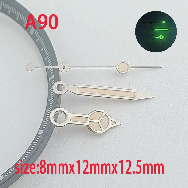 The Hands of the Men's Watch Are Made of Green Luminous Material and Are Equipped with an NH35/NH36 Automatic Mechanical Mechani