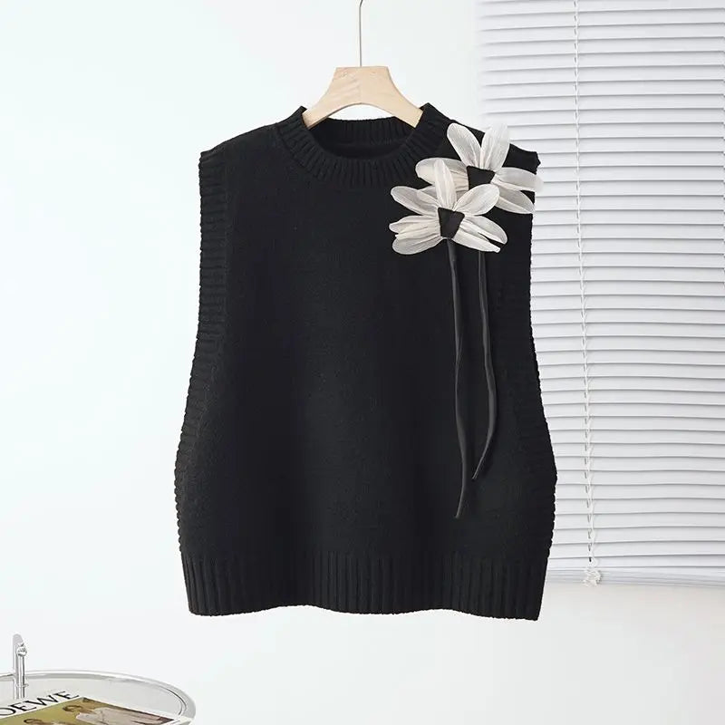 Knitted Vest for Women's Outerwear Autumn Wear 2023 New Loose Design Feeling Niche Sleeveless Sweater Camisole