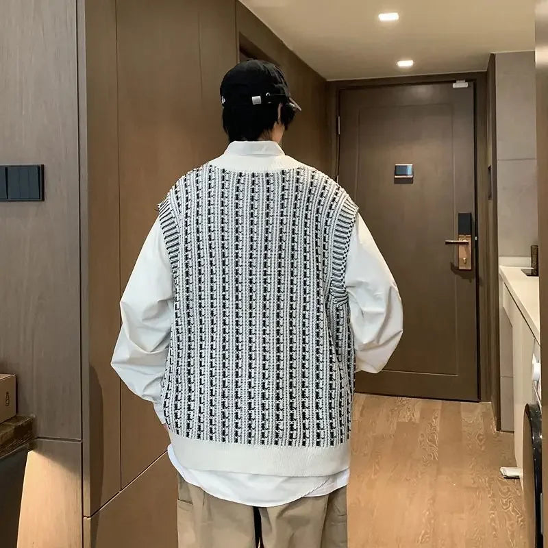 Knitwear Sweaters Male New In Korean Fashion Men's Knitted Vest Y2k Streetwear Style Clothing Deals 2025 Designer Top Waistcoat