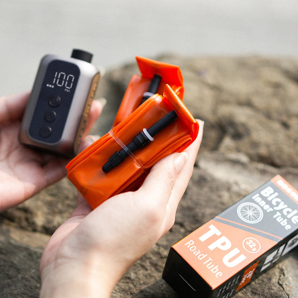 BSCOBBER Portable Tire Inflator Rechargeable Wireless A5mini Bicycle Air Pump 700c TPU Bicycle Tube Bike Accessories