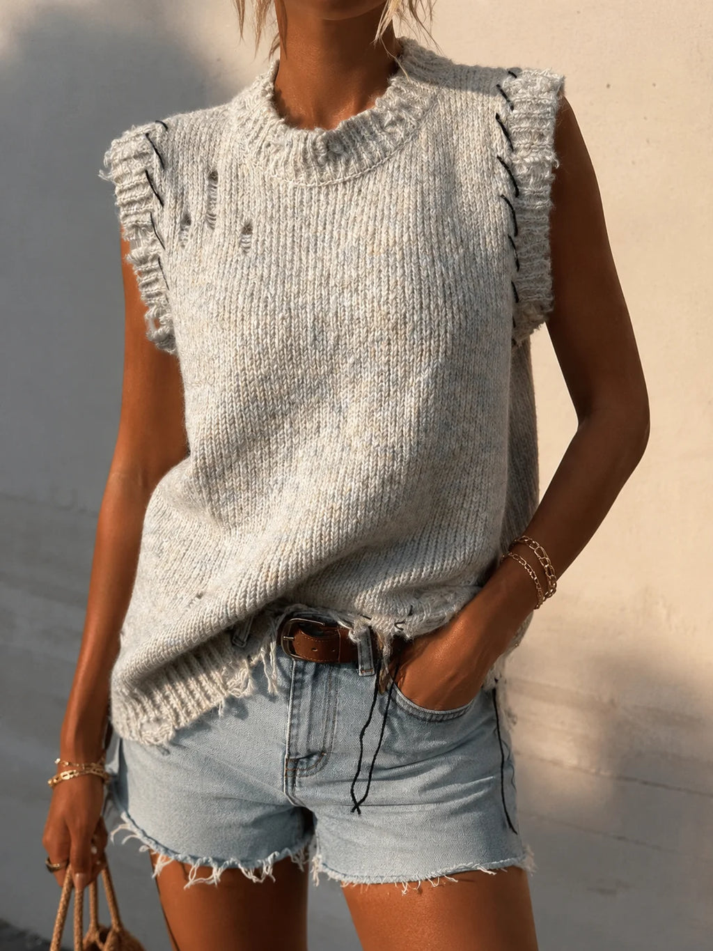 Women Knit Sweater Vest Sleeveless Top Casual Loose Fit Fringed Cropped Pullover Tank Top Streetwear Fashion Chic Clothing.