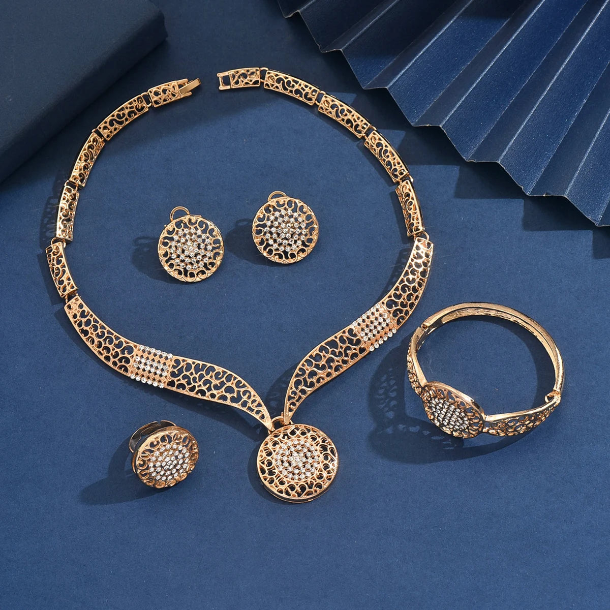 Women'S Design Metal Earrings, Necklaces, Bracelets, And Ring Sets