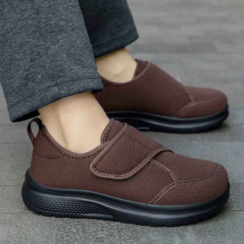 Men's Wide-Toe Minimalist Walking Shoes