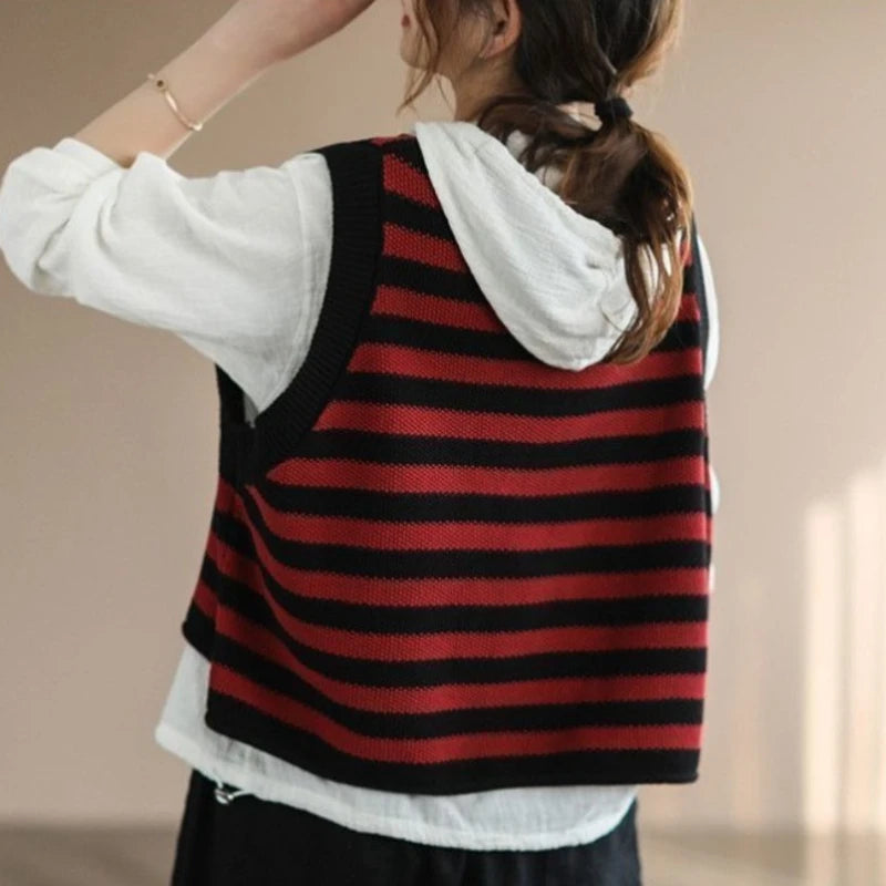 Knit Vests For Women Striped Light Warm Clothing Trend 2025 Promotion Waistcoat New Knitwear Tops Luxury In Short Lady Sweaters