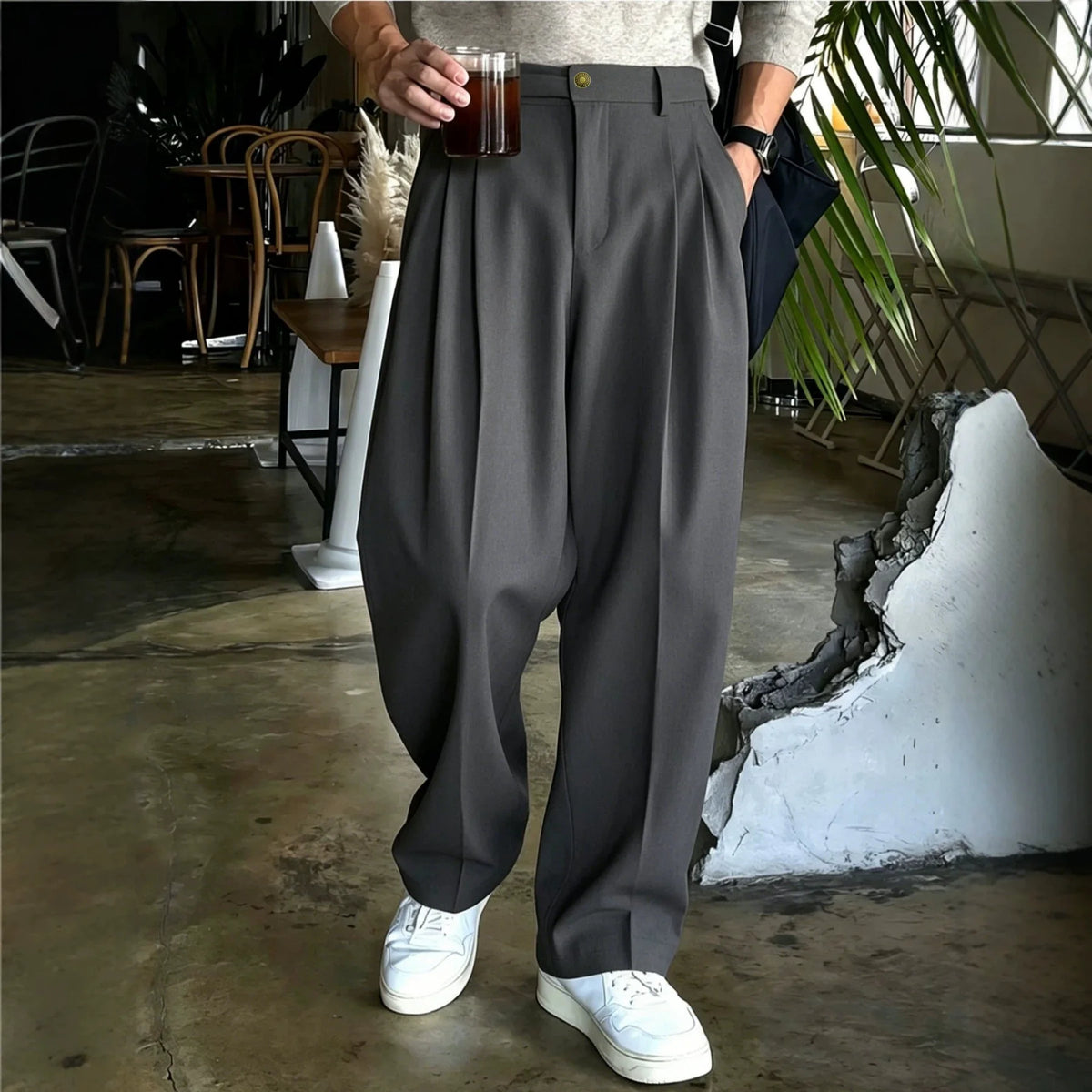 Classic solid color trousers with a versatile drape, men's business casual pants with active pleats, men's wide-leg pants, K-pop