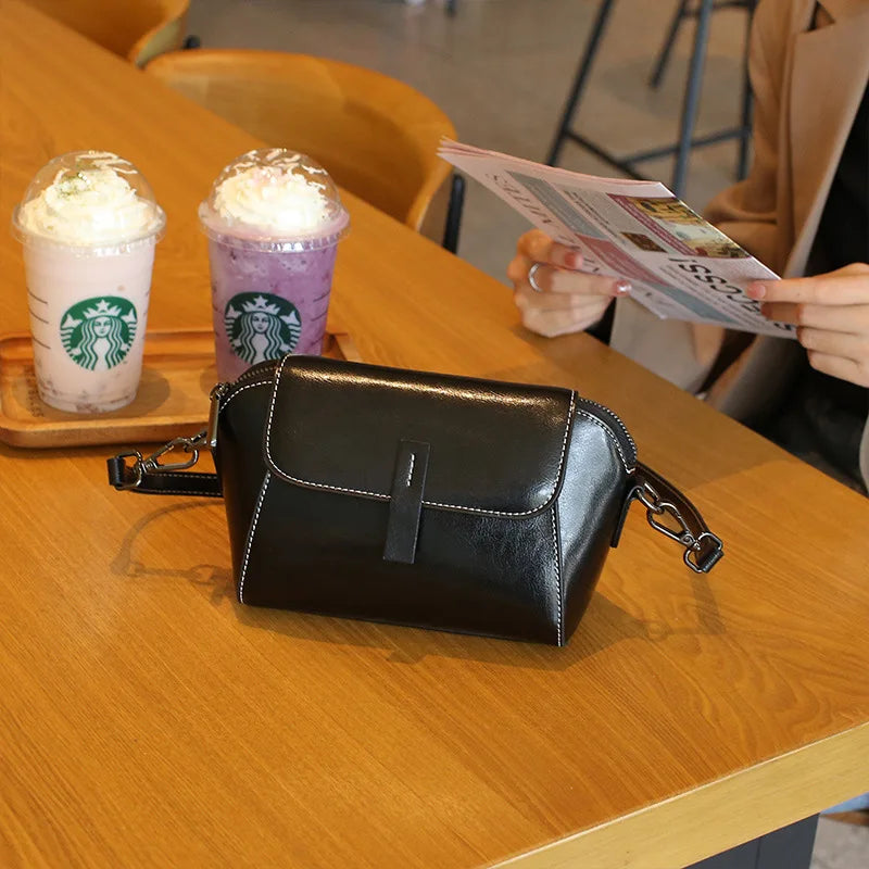 Oil Wax Cowhide Leather Cross Body Small Bag for Women Fashionable and Versatile Shoulder Shell Hand Bag Ladies Casual Phone Bag