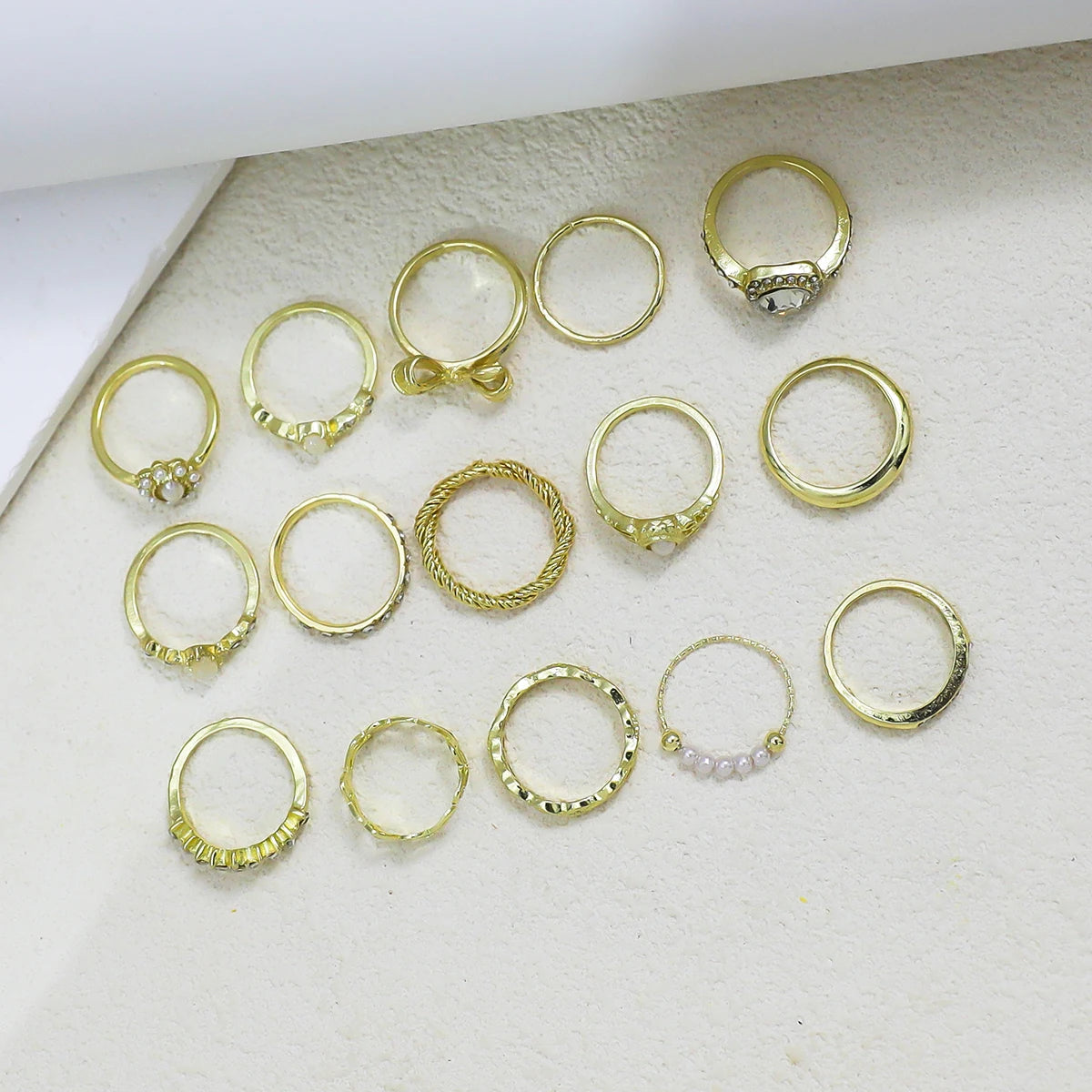 15pcs/Set Gold Rings With Bow, Flower, Leaf And Faux Pearl Designs,