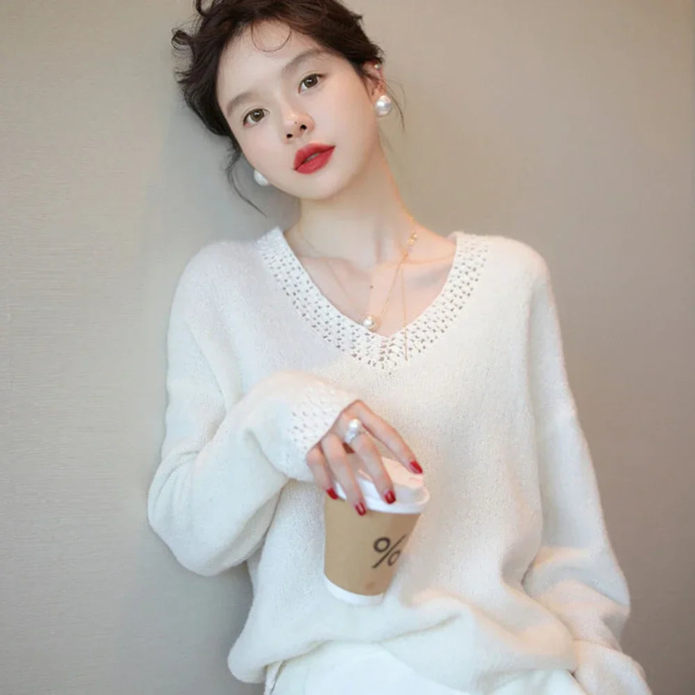 Knitted Top for Women V-neck Pullovers Mesh Ladies Sweaters Clothing Beige Tall Tops Cold Winter 2025 New Knitwear Trend In